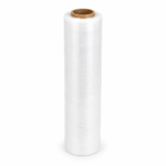 Biała folia stretch na rolce ustawiona pionowo na białym tle.